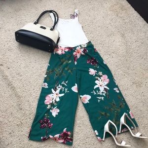 BooHoo Palazzo Pants- Hawaiian floral print